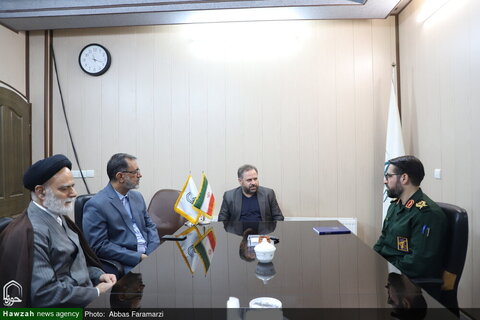 Photos/ Visite de Sardar Kabiripour à l'agence de presse Hawzah