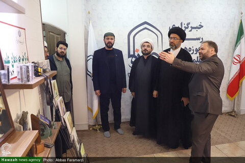 Photos/ Visite du Député Culturel du Sanctuaire Saint de Hazrat Masoumeh ((PSL)) de l'Agence de Presse Hawzah