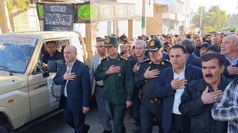 تصاویر استقبال مردم از کاروان شهدای گمنام در مسیر روستاهای گراب کوهدشت