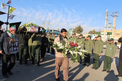 تصاویر/ مراسم استقبال از پیکر مطهر شهید گمنام در ورودی شهرستان تکاب