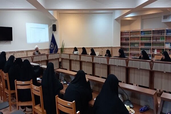 کارگاه "منبعشناسی و منبعیابی" در مدرسه علمیه خواهران اردبیل برگزار شد