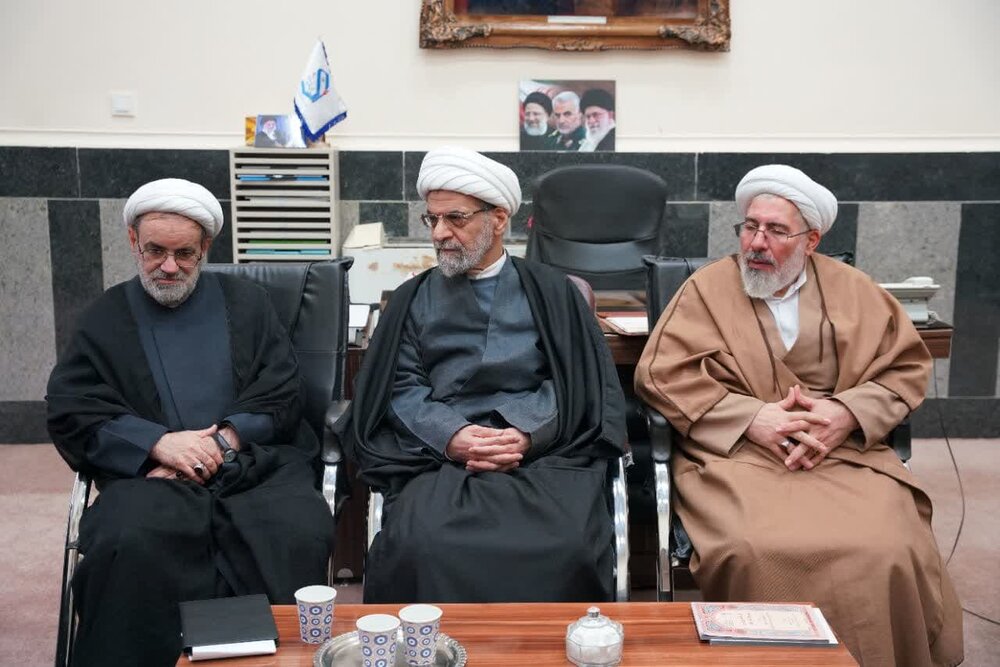 تفاهم نامه همکاری مشترک بین دانشگاه آزاد اسلامی و مرکز مدیریت حوزه های علمیه تفاهم نامه همکاری مشترک بین دانشگاه آزاد اسلامی و مرکز مدیریت حوزه های علمیه