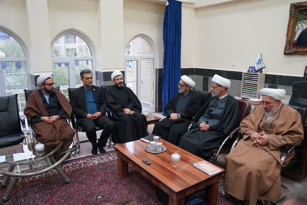 تفاهم نامه همکاری مشترک بین دانشگاه آزاد اسلامی و مرکز مدیریت حوزه های علمیه تفاهم نامه همکاری مشترک بین دانشگاه آزاد اسلامی و مرکز مدیریت حوزه های علمیه