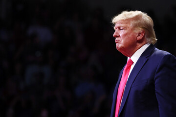 گروه حامی ترامپ، پس از اظهارت وی دربارۀ غزه، نامش را تغییر داد