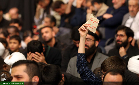 Photos/ La première nuit de la cérémonie de deuil de Hazrat Fatima Zahra, que la paix soit sur lui, à Husseiniyya de l'Imam Khomeini (RA) en présence du leader de la révolution.