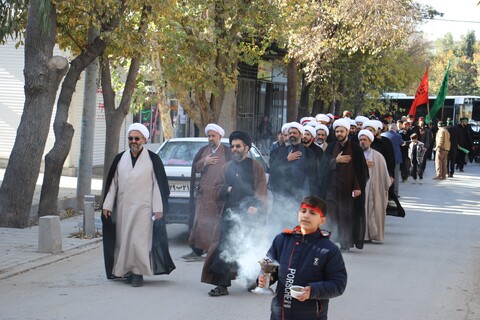 تصاویر|قافله عزای فاطمی مدرسه علمیه سفیران هدایت رهنان