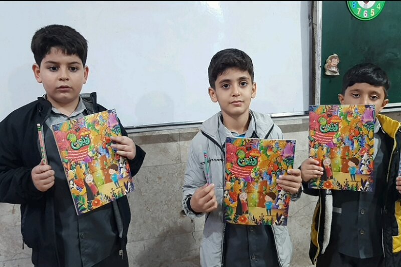 آئین پردهخوانی به مناسبت ایام فاطمیه در مدارس کرمانشاه برگزار شد+ عکس