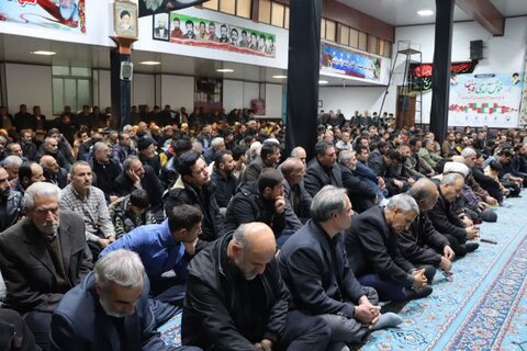 تصاویر/ آئین گرامیداشت ایام فاطمیه در روستای ساریبگلوی چراغ نوشین شهر