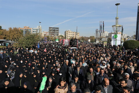 تشییع پیکر مطهر 14 شهید گمنام کاروان اهالی بهشت در اصفهان