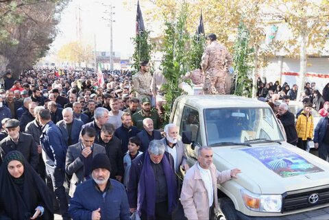 تصاویر / مراسم تشییع باشکوه ازده شهید گمنام فاطمی در قزوین