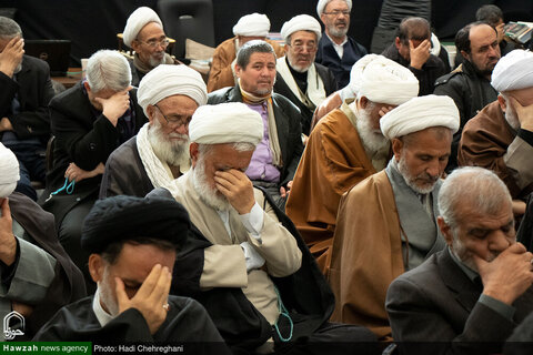 Photos/Cérémonie de deuil du martyre de Hazrat Zahra (PSL) à la Maison du Grand Ayatollah Noori Hamadani