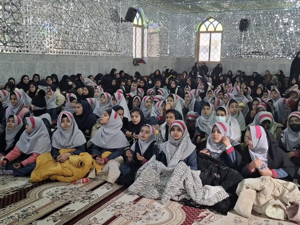 مراسم عزاداری هیئت دانش آموزی مدارس قمصر برگزار شد