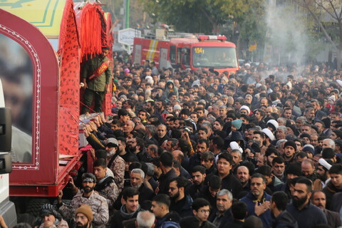 تشییع پیکر مطهر گمنام کاروان اهالی بهشت در شهرهای درچه و خمینی شهر اصفهان