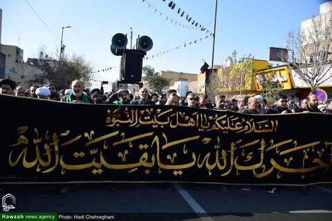 Photos/Deuil du martyre de Hazrat Zahra (PSL) en présence du Grand Ayatollah Vahid Khorasani