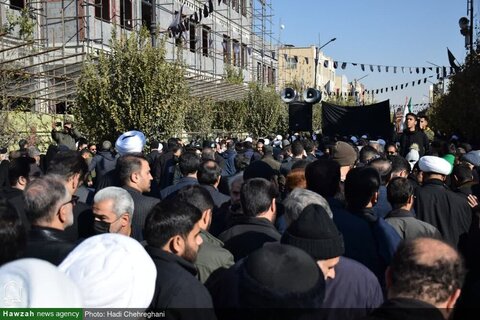 Photos/Deuil du martyre de Hazrat Zahra (PSL) en présence du Grand Ayatollah Vahid Khorasani