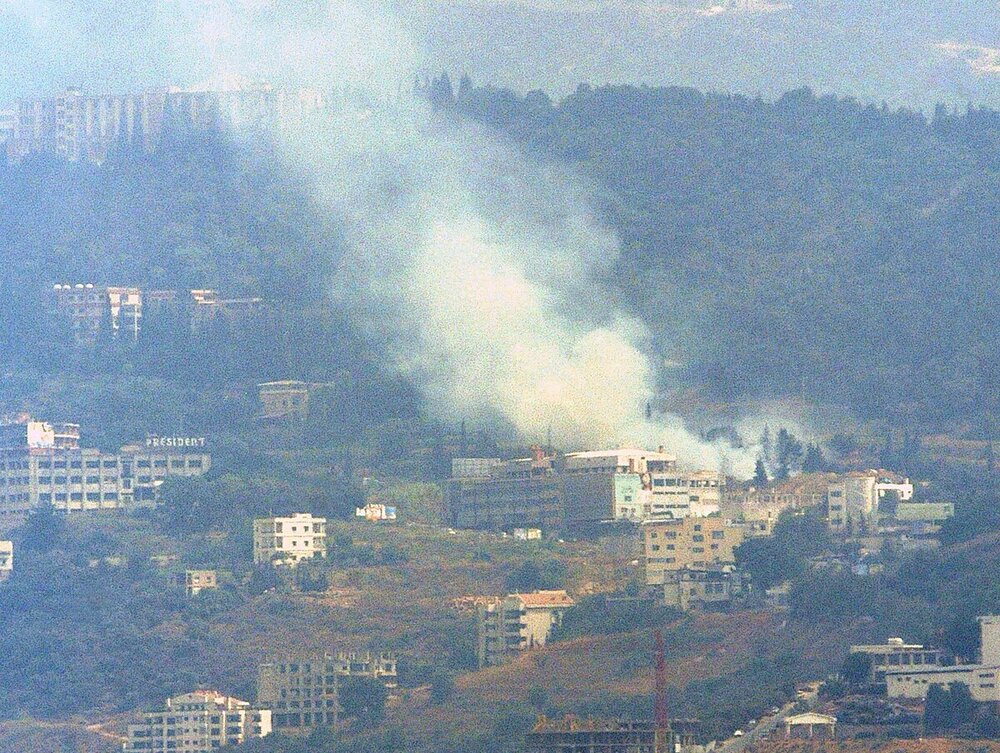 लेबनान के ग्रामीण इलाके पर इजरायली हवाई हमले में 5 लोग घायल लेबनान के ग्रामीण इलाके पर इजरायली हवाई हमले में 5 लोग घायल