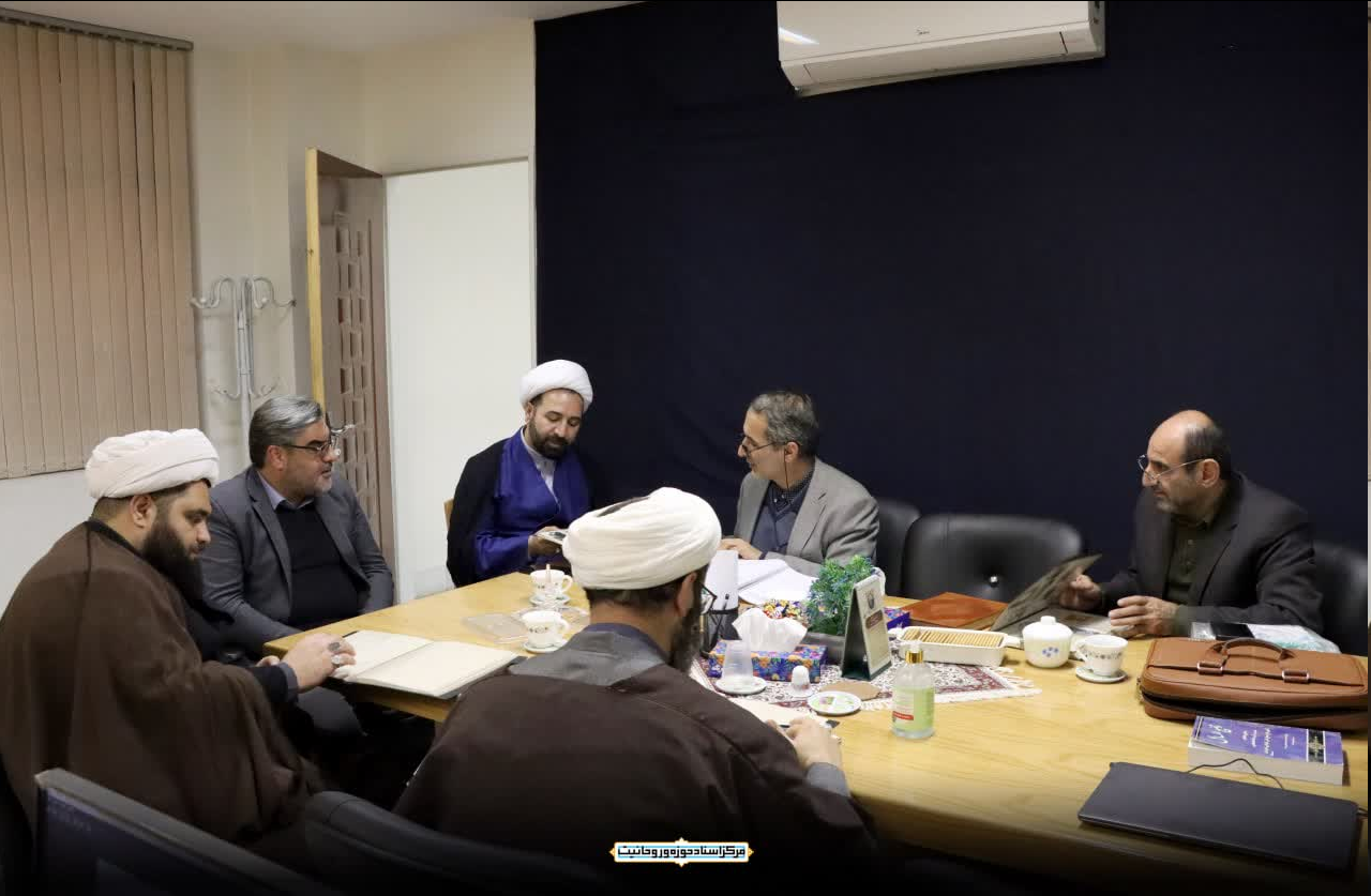 نشست هماندیشی اعضای انجمن تاریخ مدرسه علمیه بابل برگزار شد