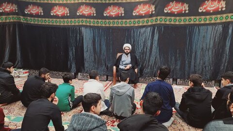 مدرسه امام صادق(ع)