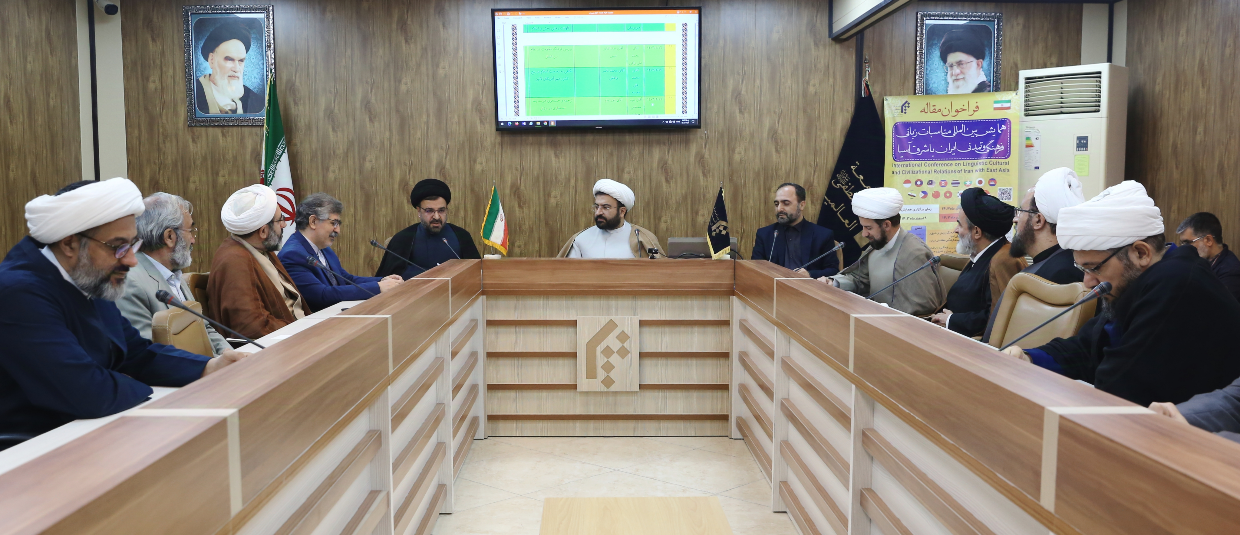 برگزاری ۳۰۰ نشست علمی به ۸ زبان در مجتمع آموزش عالی زبان و فرهنگ شناسی المصطفی