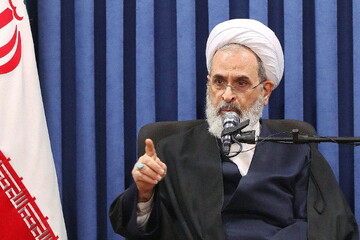 کلیپ | آیت الله اعرافی: حوزه علمیه قم آفریننده یک انقلاب بزرگ است