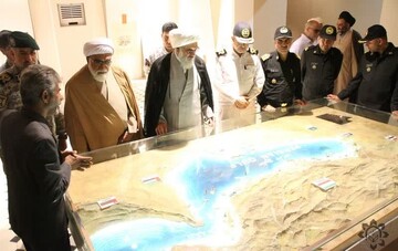 تصاویر/ بازدید تولیت آستان رضوی از زیرساخت‌های دریایی بوشهر