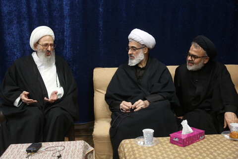 تصاویر/ گعده علمی با حضور حضور آیت الله فقیهی