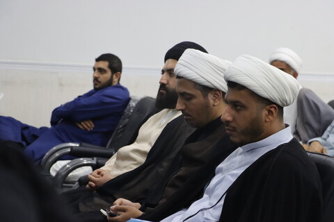 نشست تخصصی بامحوریت استفتائات جدید و خمس ویژه گروه های هدف "مبلغین طرح هجرت، امین و آموزش و پرورش" در خوزستان