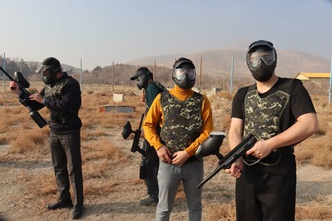 تصاویر/  اردوی یک روزه طلاب مدرسه علمیه امام خمینی (ره) ارومیه در پادگان آموزشی مالک اشتر