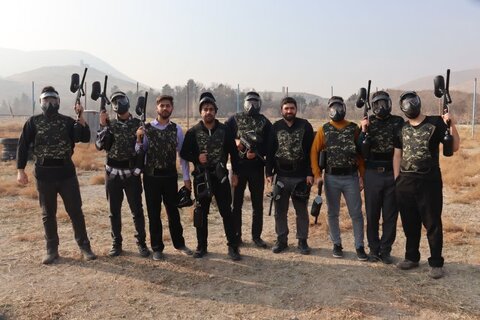 تصاویر/  اردوی یک روزه طلاب مدرسه علمیه امام خمینی (ره) ارومیه در پادگان آموزشی مالک اشتر