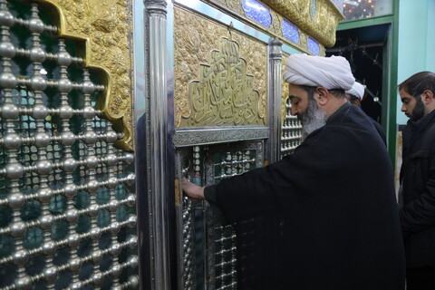 تصاویر/مراسم غبارروبی ضریح مطهرامامزاده سلطان محمدشریف(ع) توسط طلاب واساتید مدرسه علمیه امام صادق  (ع)