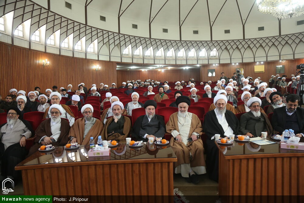 آية الله العظمى نوري الهمداني يؤكد أهمية توظيف التكنولوجيا الحديثة في تطوير العلوم الدينية ومواجهة التحديات المعاصرة