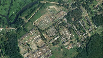 روسیه در حال جمع‌آوری تجهیزات نظامی از پایگاه خود در سوریه است