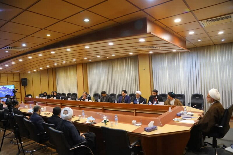 आयतुल्लाह जवादी आमोली की 80 जिल्दो पर आधारित तफ़सीर तसनीम का प्रकाशन मुकम्मल