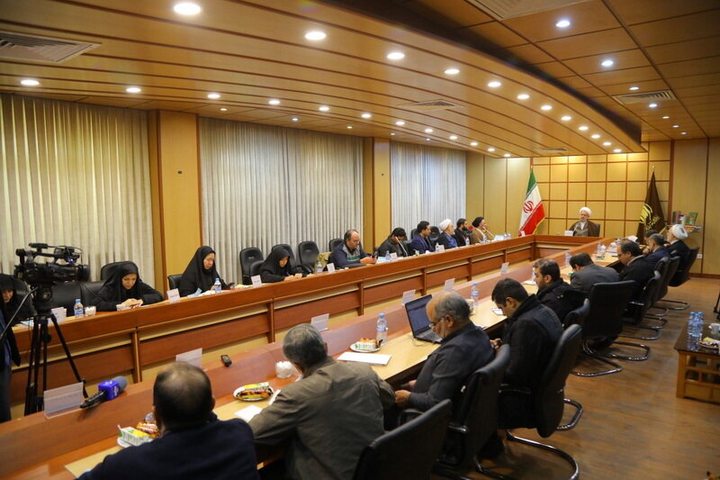 आयतुल्लाह जवादी आमोली की 80 जिल्दो पर आधारित तफ़सीर तसनीम का प्रकाशन मुकम्मल