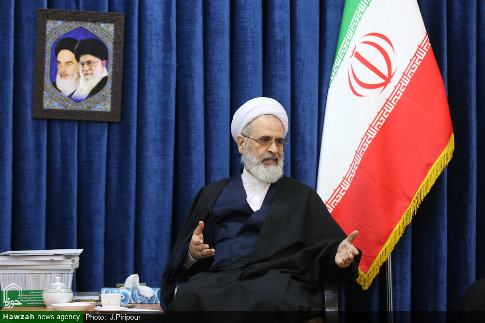 हौज़ा और रूहानीयत का सबसे महत्वपूर्ण कार्य मस्जिद, मेहराब और मिम्बर के जरिए किया जाता है