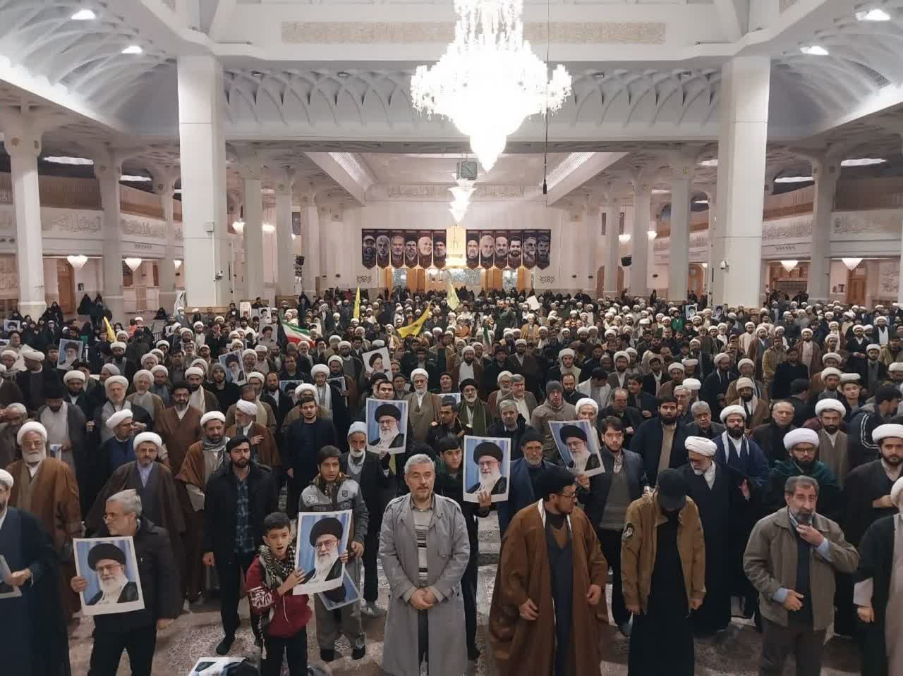 Large Gathering of Seminarians, Revolutionary People of Qom kicks off