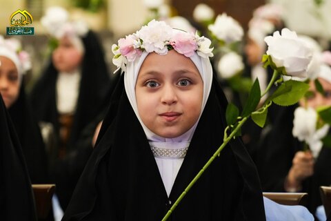 حفل سن التكليف للفتيات في العتبة الكاظمية بمناسبة ولادة السيدة الزهراء (ع)
