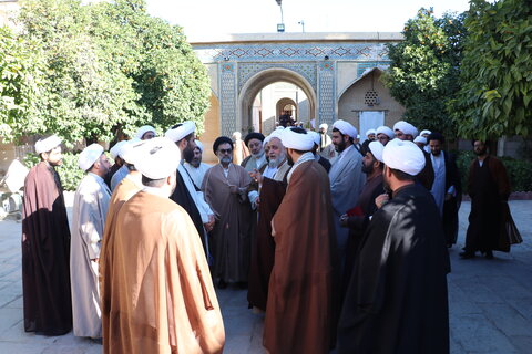 تصاویر| دیدار مسئولان دفاتر نمایندگی ولی فقیه در نواحی سپاه استان فارس با حجت الاسلام والمسلمین حدائق