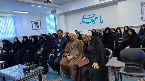 برگزاری کارگاه سبک زندگی اسلامی در مدرسه علمیه خواهران الشتر