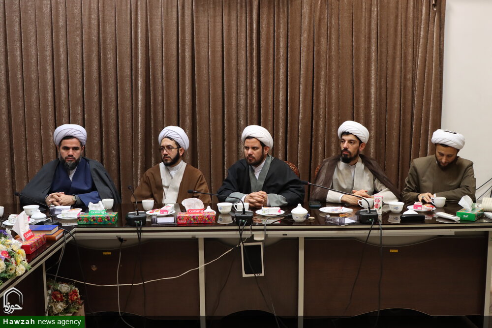 استاد مهمترین عامل در تربیت طلبه است / اساتید برای تربیت طلاب تمدنساز و آرامانگرا وارد میدان شوند