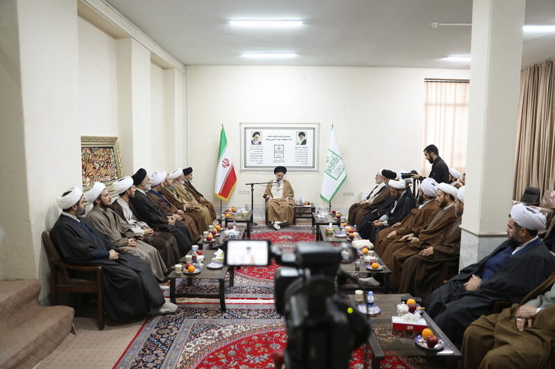 بنیان‌های اعتقادی جوانان را از اعتقادات موروثی به بنیان مرصوص تبدیل کنیم / ضرورت ارتباط مداوم ائمه جمعه با نوجوانان و جوانان