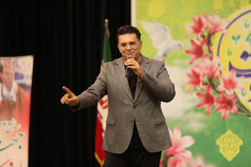 خانوادههای کارکنان ارتش، مهمان ویژه برنامه «برای مـادرم» شدند