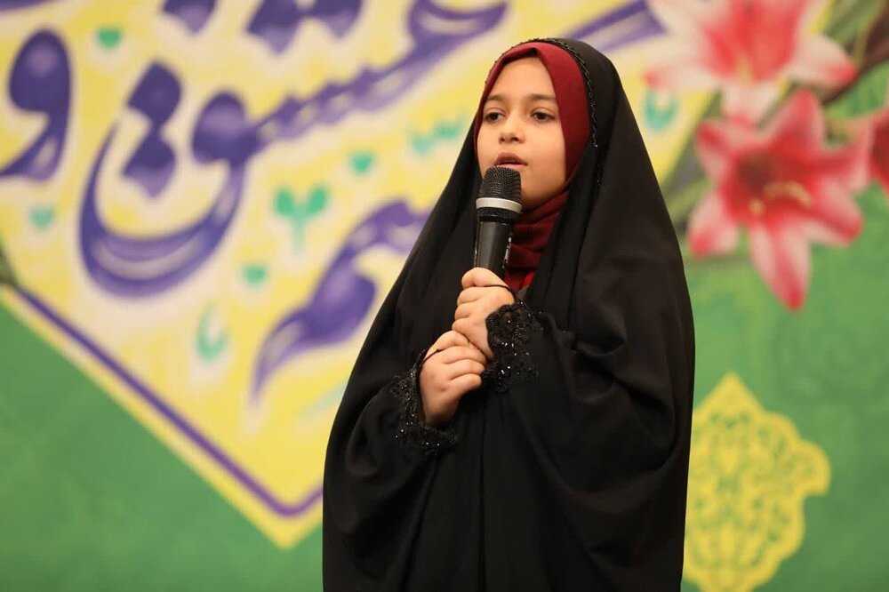 خانوادههای کارکنان ارتش، مهمان ویژه برنامه «برای مـادرم» شدند