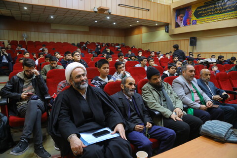 تصاویر/ نشست مداحان نوجوان استان قم با موضوع: "بررسی آخرین وضعیت تحولات داخلی، منطقه و سوریه"