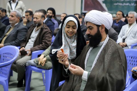 تصاویر / تجلیل از همسران ائمه جمعه و مسئولین ستادهای نماز جمعه استان همدان