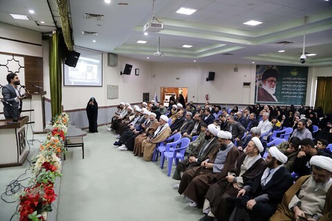 تصاویر / تجلیل از همسران ائمه جمعه و مسئولین ستادهای نماز جمعه استان همدان