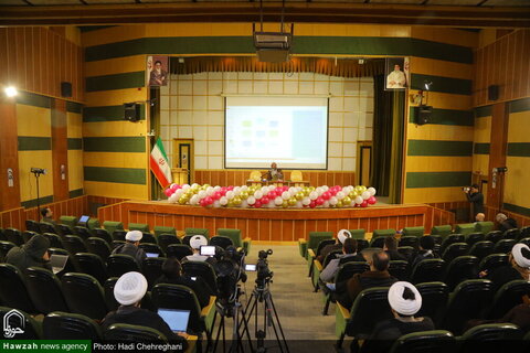 photos/Cours de formation en intelligence artificielle au séminaire Masumieh de Qom