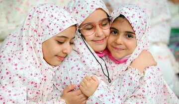 پدر و مادر بازیگرند، بچه‌ها بیننده حرفه‌ای