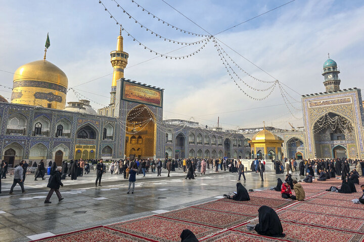استضافة العتبة الرضوية المقدسة لقوافل المشاية العراقية في أيام ولادة السيدة الزهراء (ع) استضافة العتبة الرضوية المقدسة لقوافل المشاية العراقية في أيام ولادة السيدة الزهراء (ع)