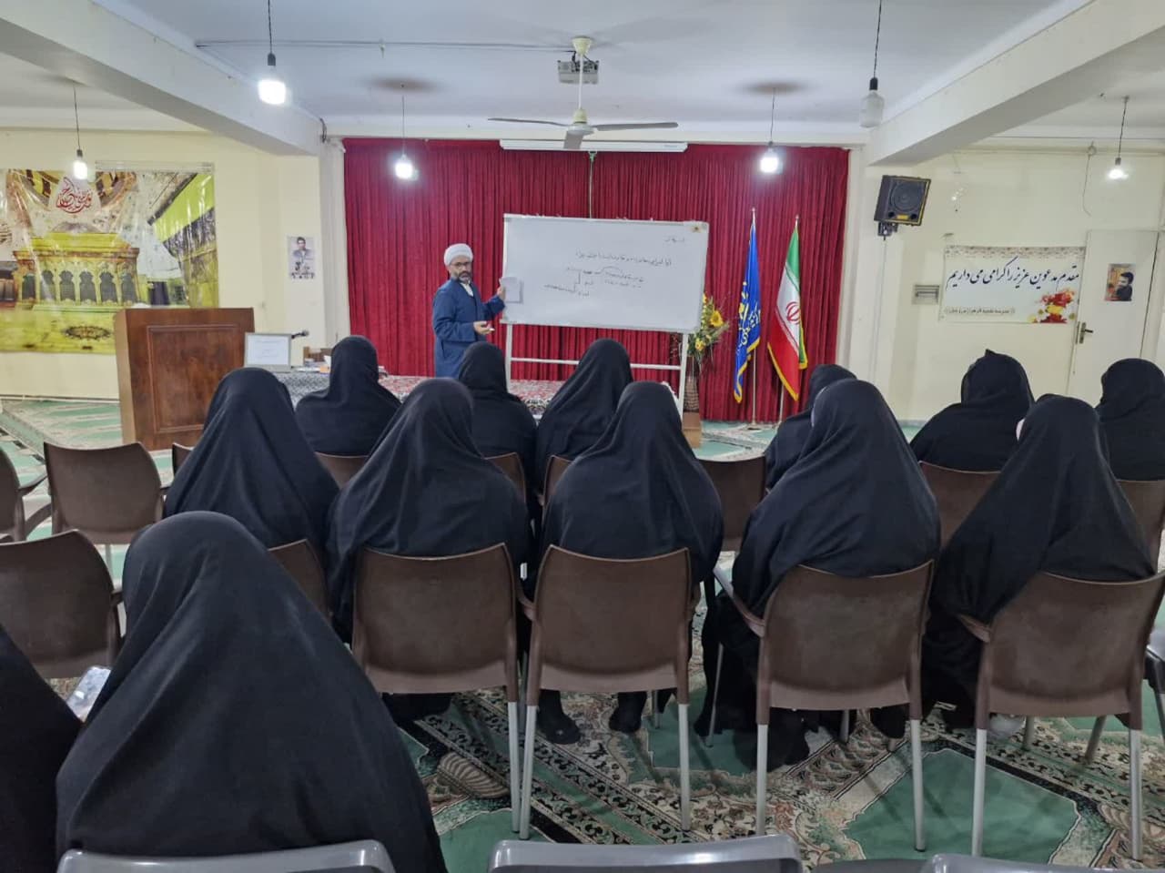 از نظر اسلام محبت باید در تمام سطوح زندگی و در خانه جریان داشته باشد